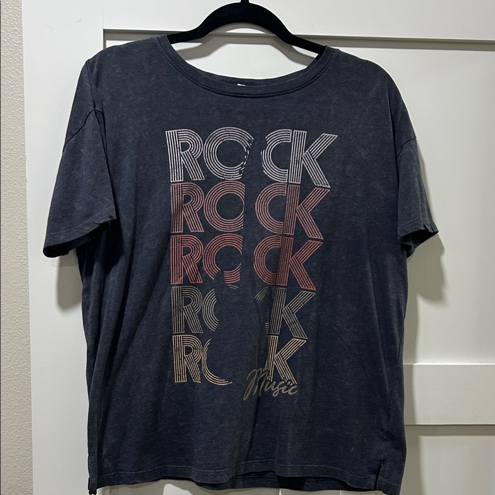 Maurices Black Graphic Tee - Short Sleeve
